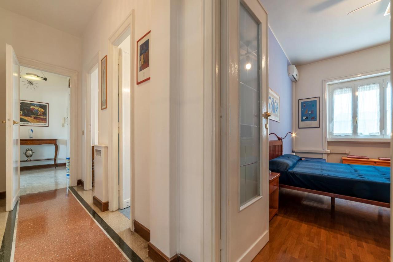 Roomy And Bright With Terrace Apartamento *