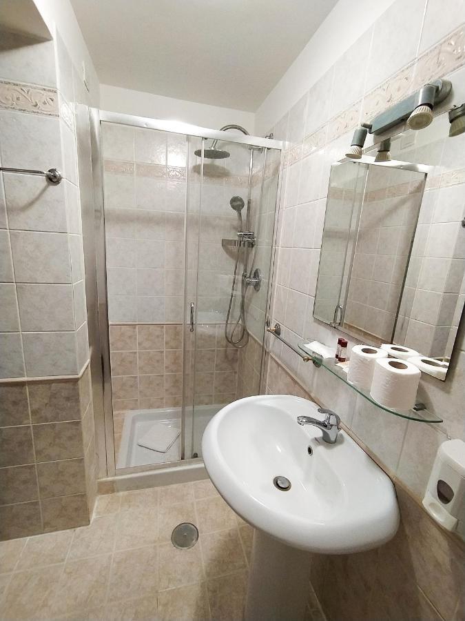 Hotel Alius And Freerome Roma