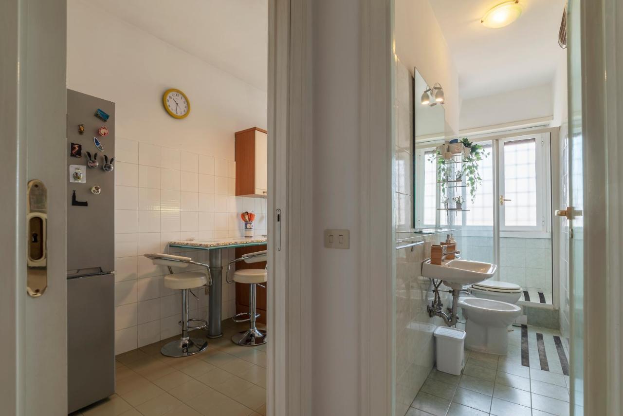 Roomy And Bright With Terrace Apartamento Roma