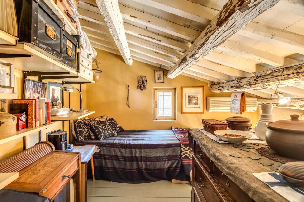The Red House At Arco Degli Acetari Holiday home