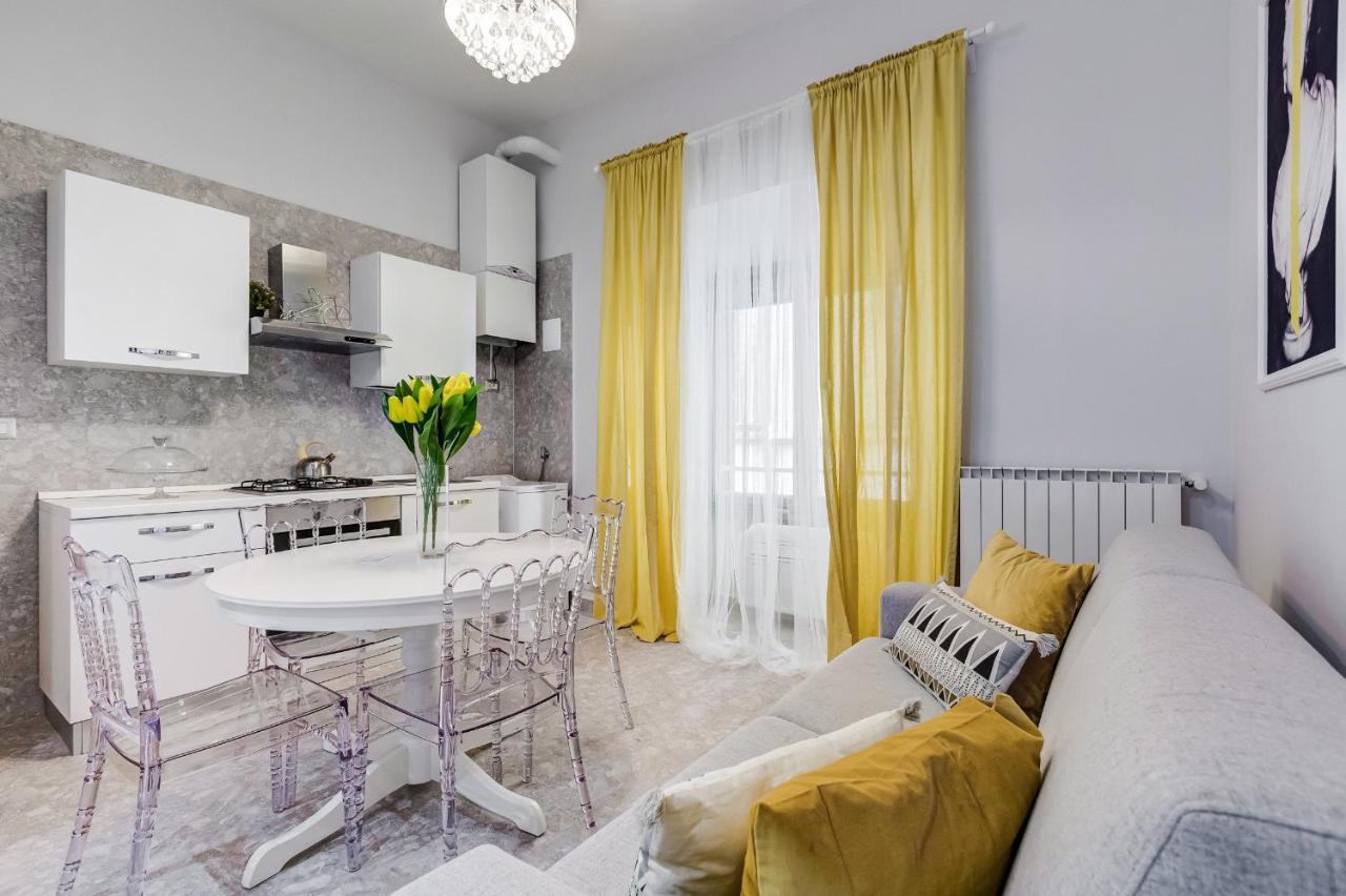 Crystal Trevi Fountain - Romedreamhome *