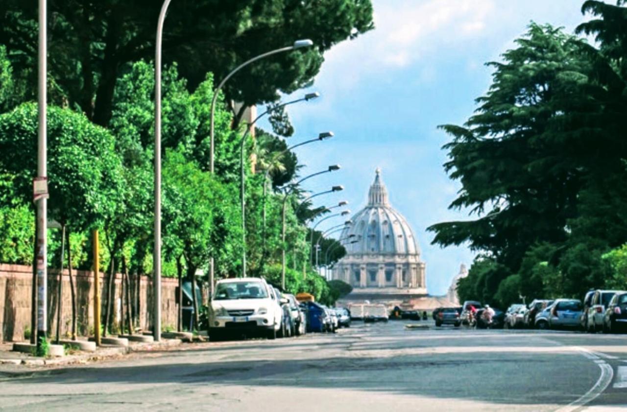 Vatican Area Piccolomini House Superattico Ristrutturato E Arredato Apartment
