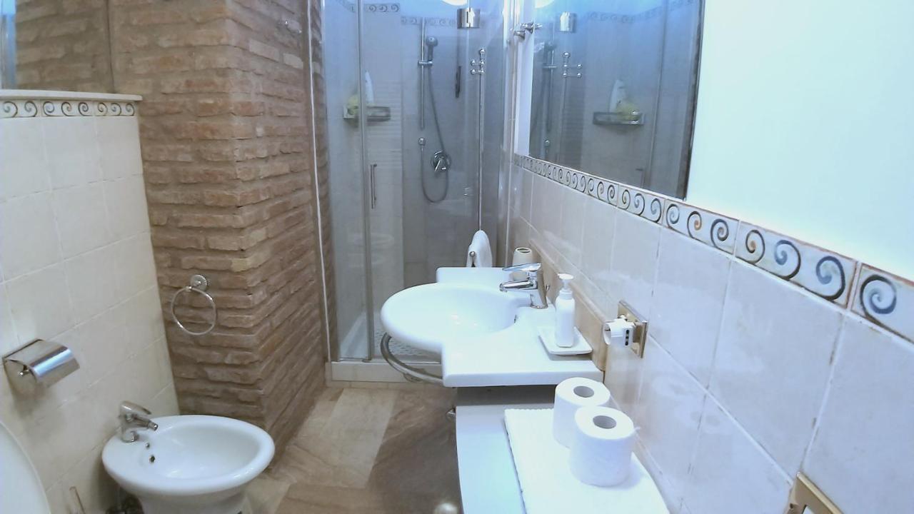 Foro Romano Luxury 2 * Rome