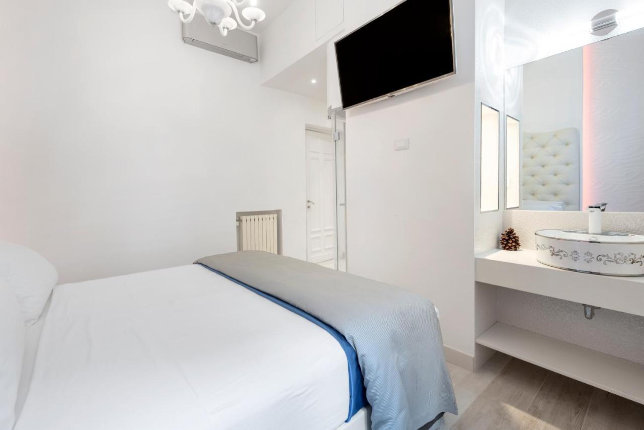 Primus Monti Rome