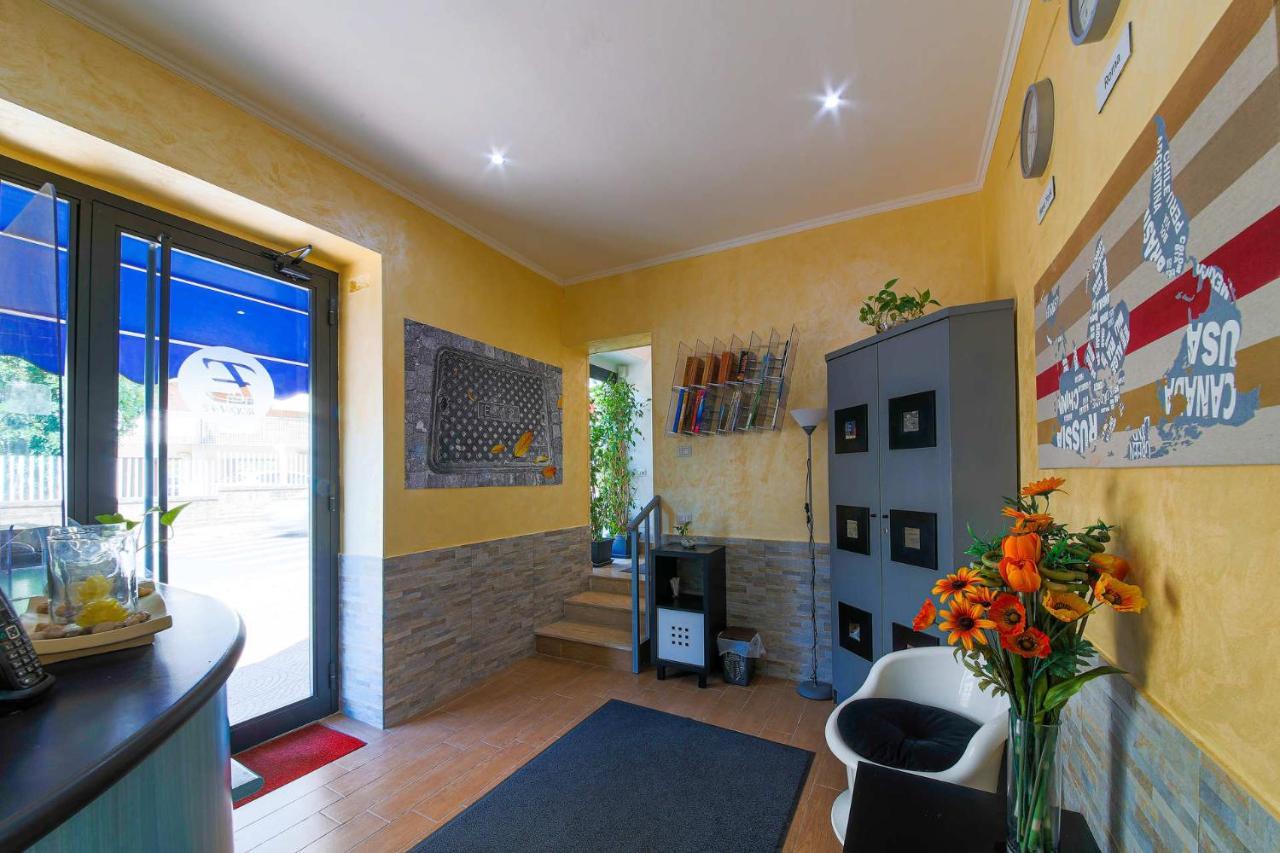 E-room 42 *