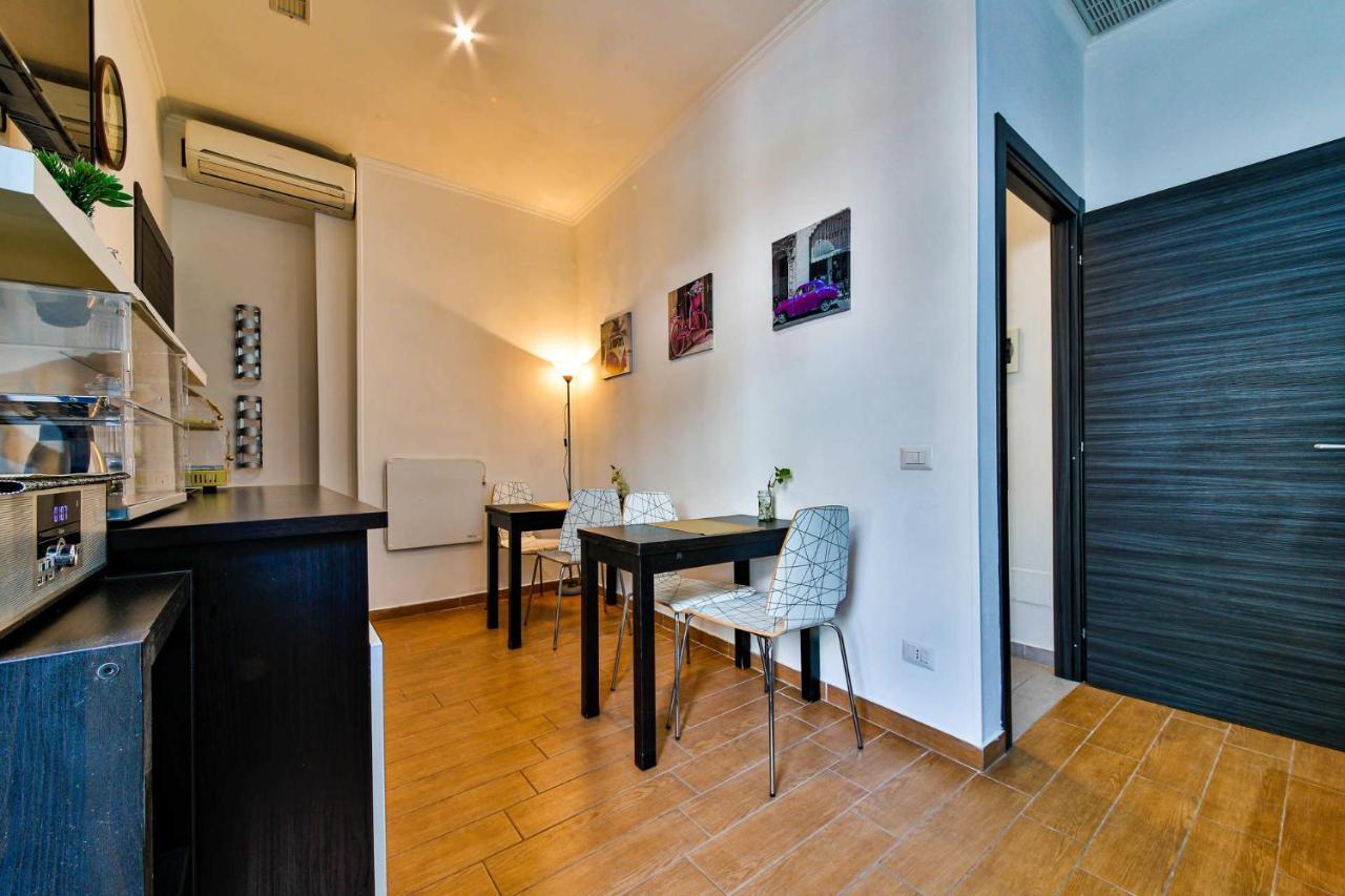 E-room 42 *