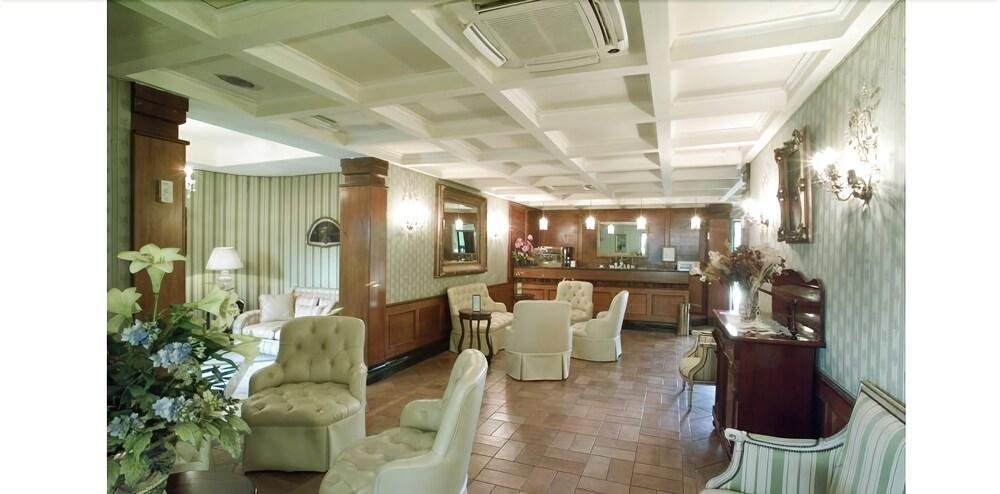 Quadrifoglio By Mancini Hotel 3*