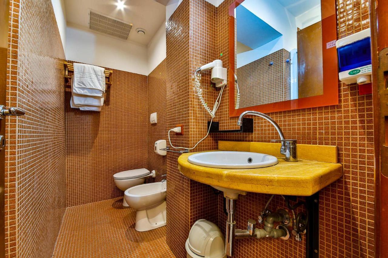 E-room 42 Guest house