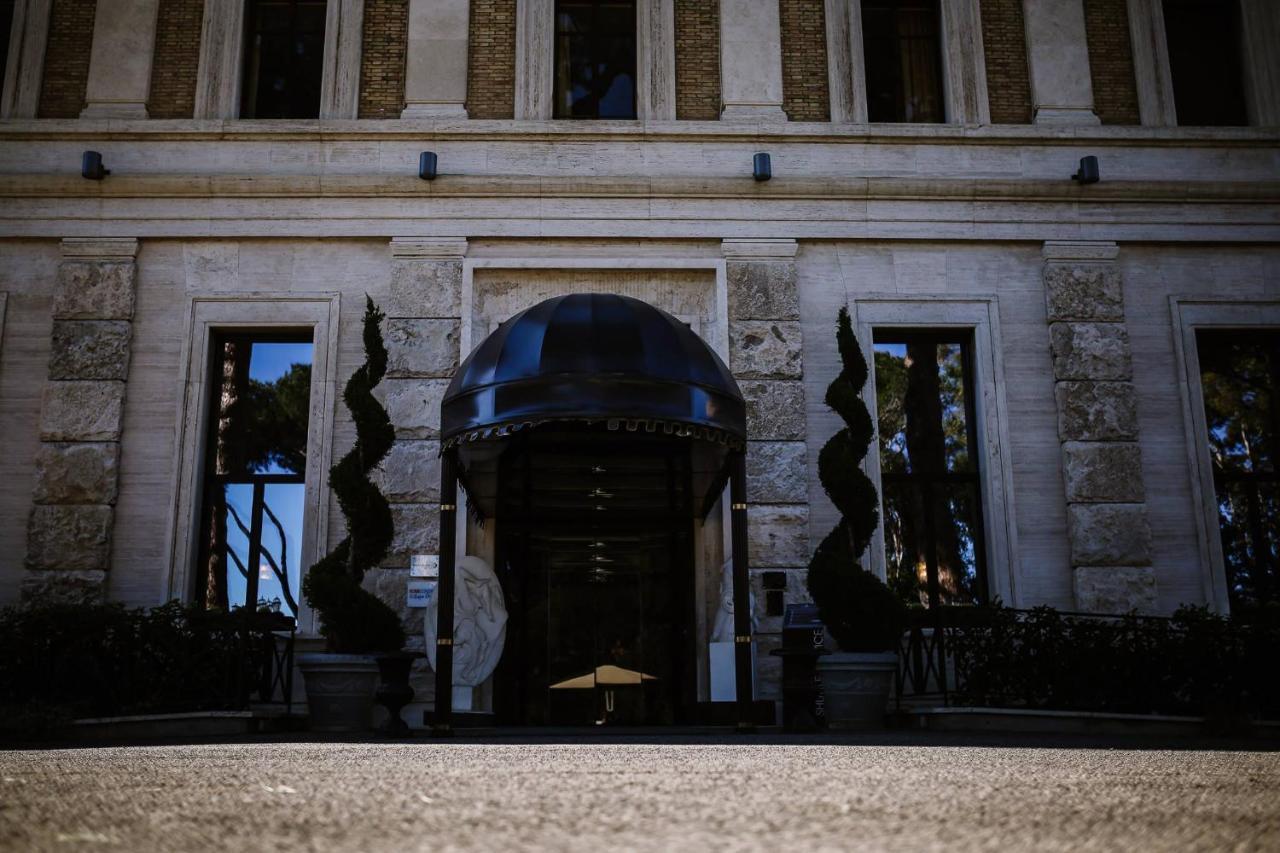 Th - Carpegna Palace Roma