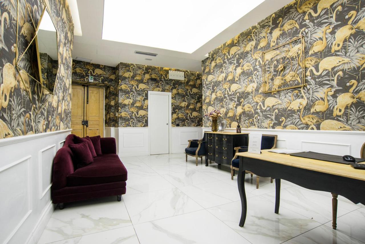 Via Veneto 3* Rome