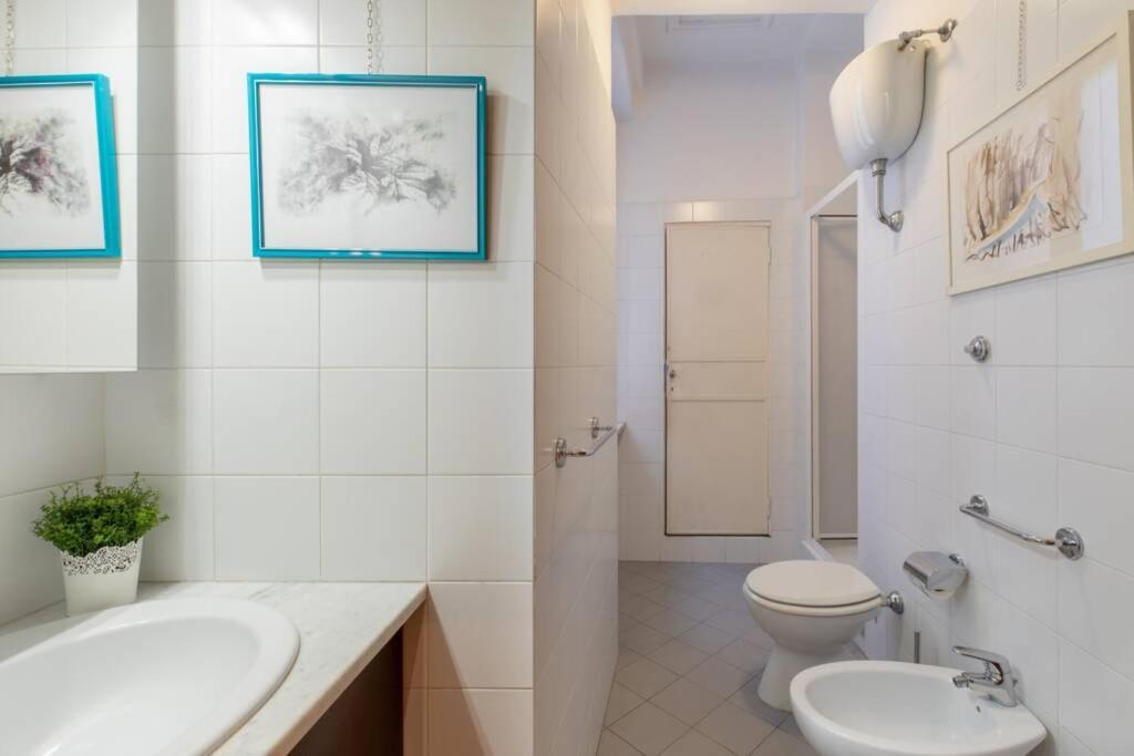 Iflat Spanish Steps Blue Appartement