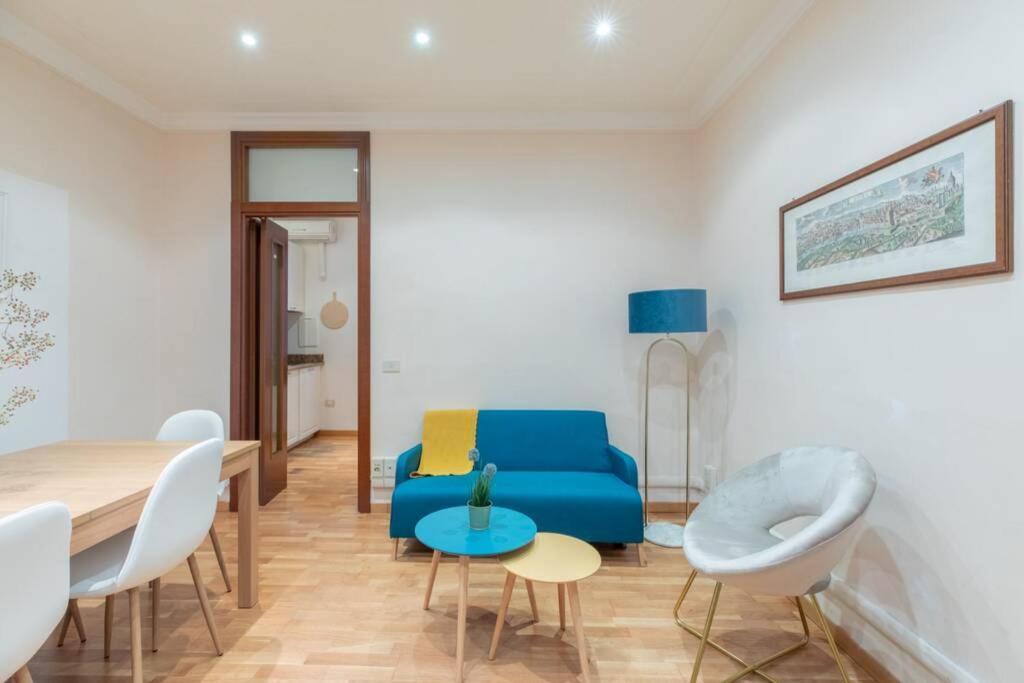 Iflat Spanish Steps Blue Appartement *