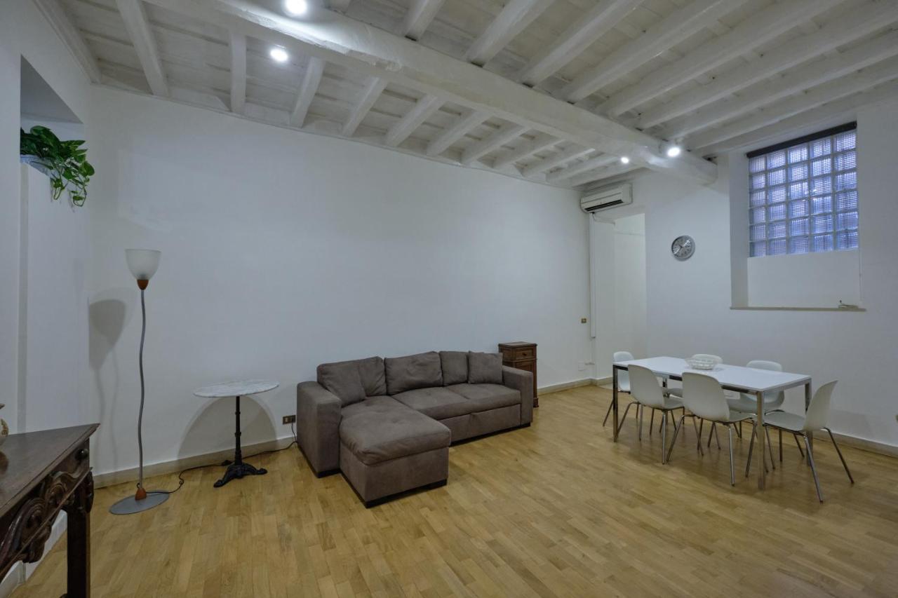 Domus Pastini * Rome