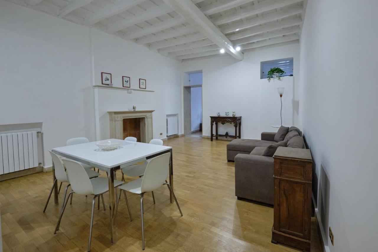 Domus Pastini Apartment Rome