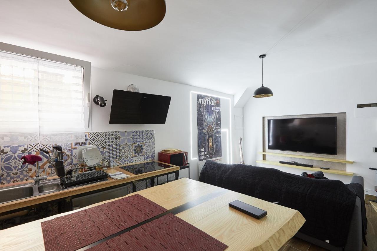 Cozy And Funny In Front Of Vatican Museums - Myflat In *
