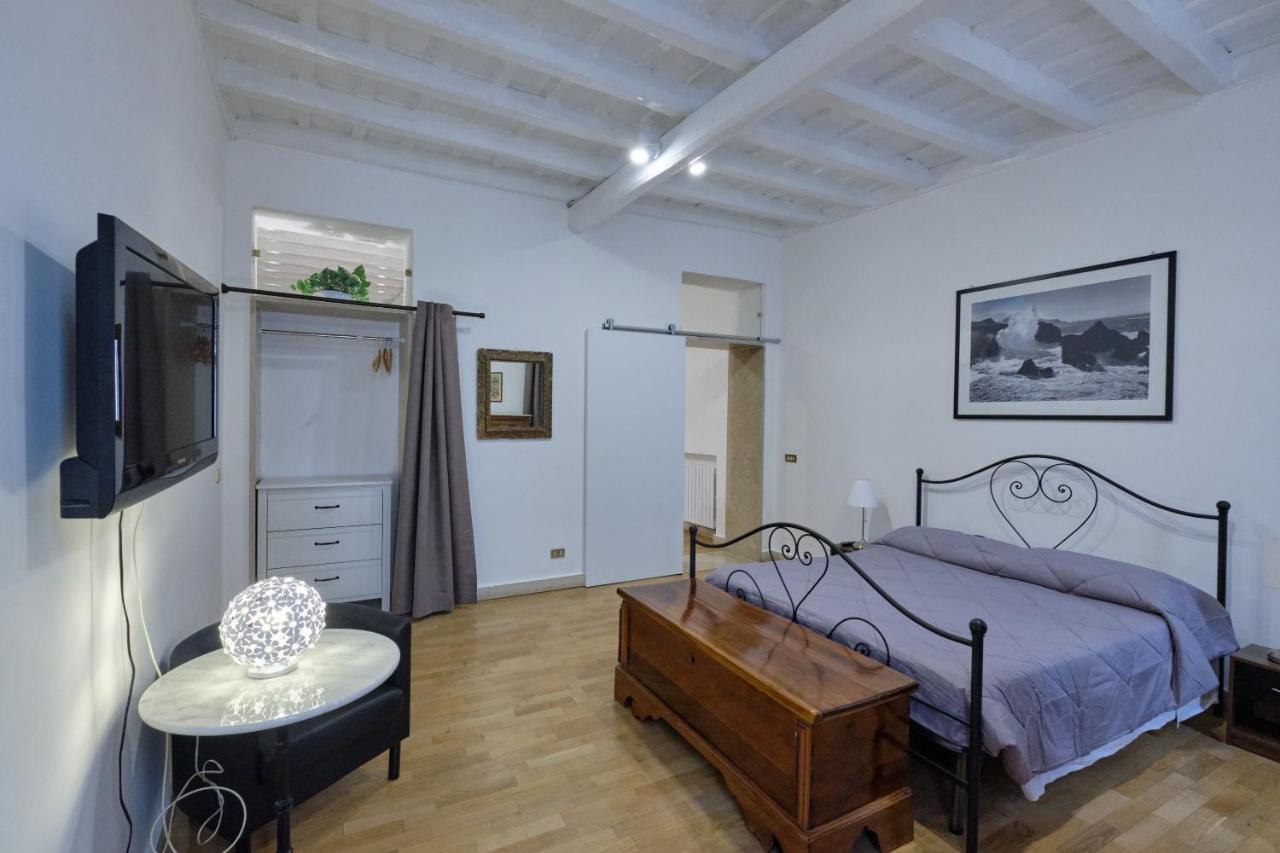 Apartment Domus Pastini Rome