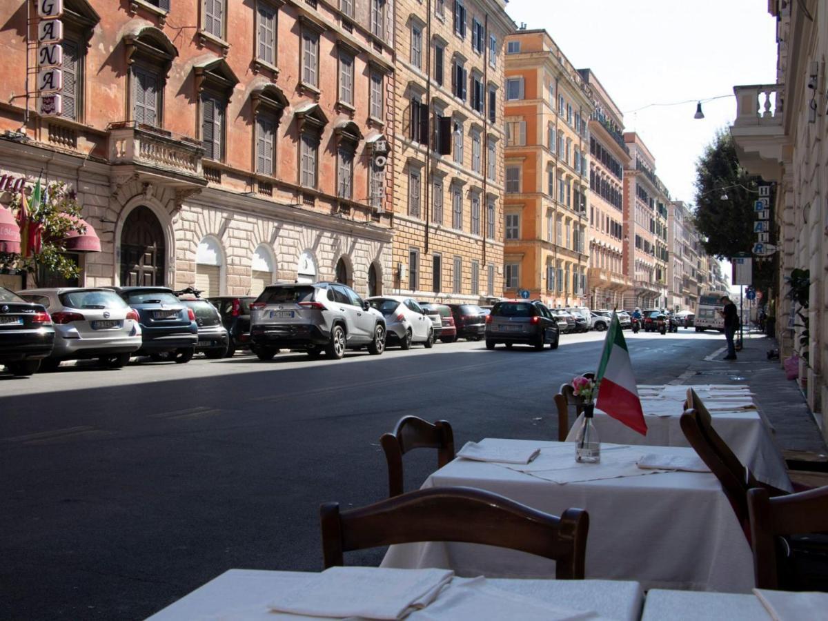 The Rent - Close To Termini Station Rome