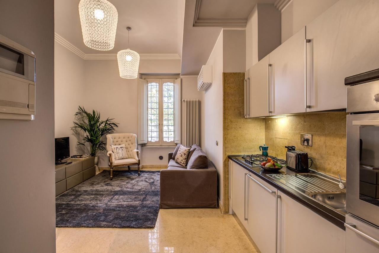 Apartment Palazzo Marescalchi Belli, Vicino Piazza Di Spagna Rome