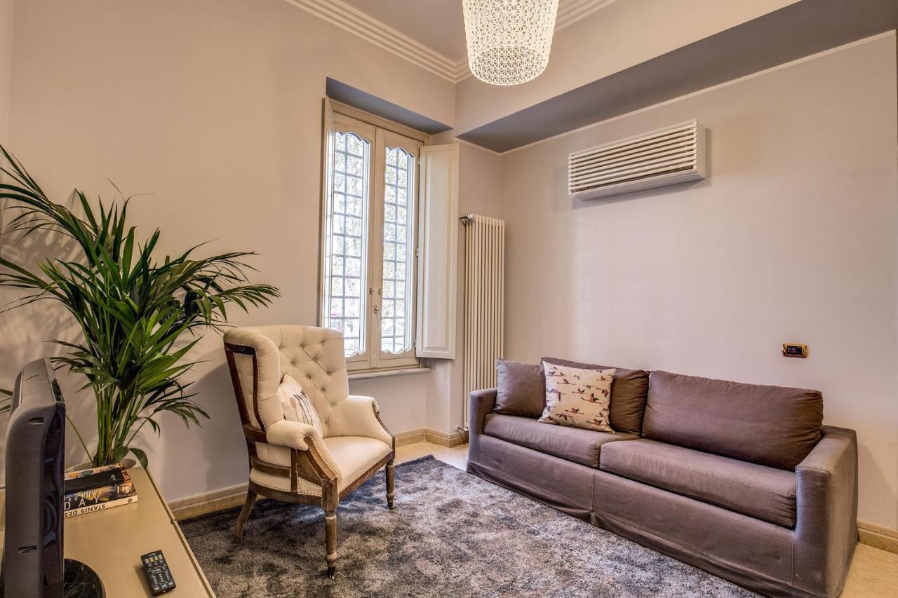 Apartment Palazzo Marescalchi Belli, Vicino Piazza Di Spagna Rome