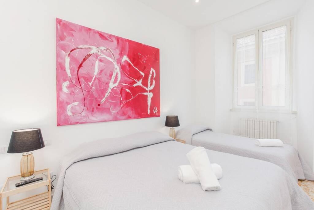 Large In Center, Termini Area Apartment Rome