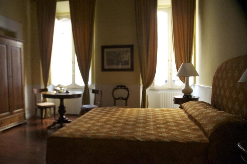 Relais Teatro Argentina Rome