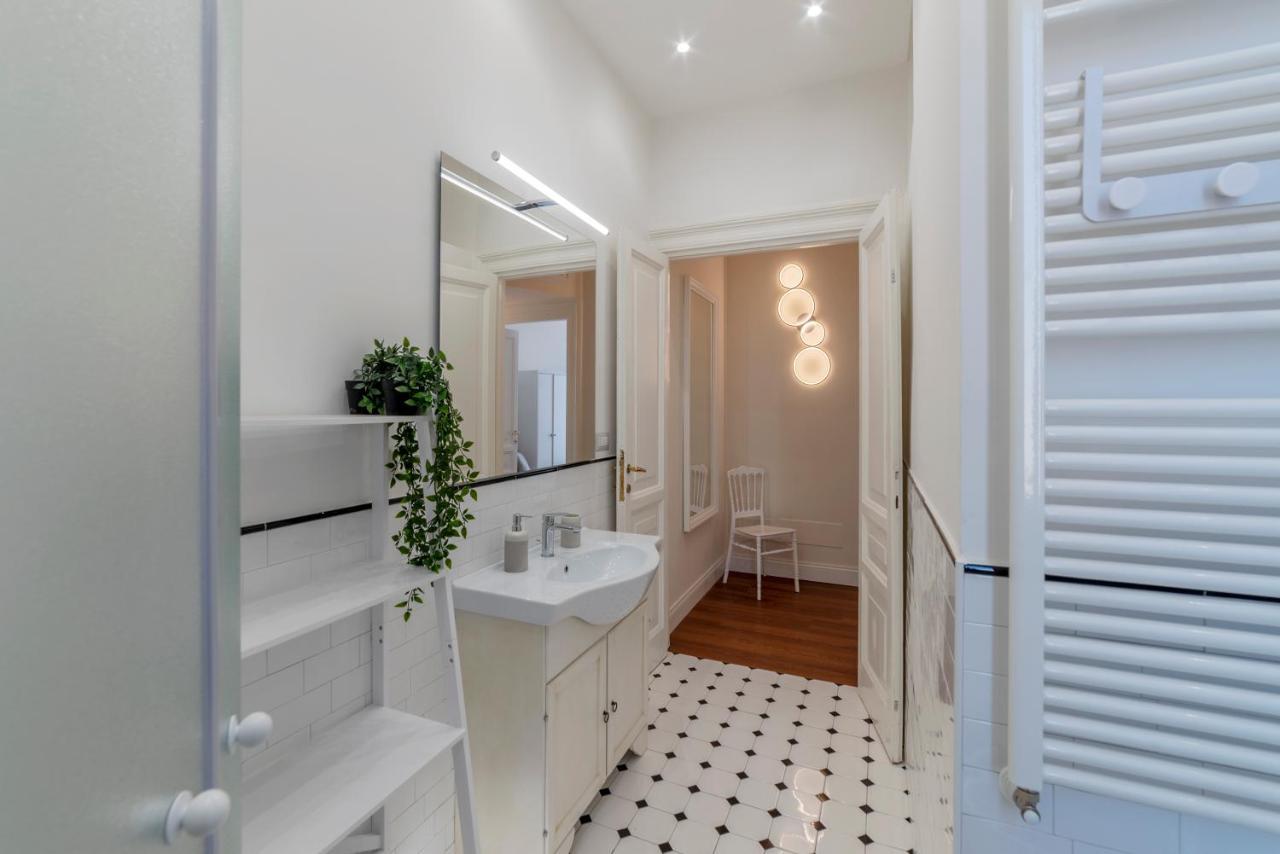 Piazza Nievo A Trastevere! Con Balcone Apartamento *