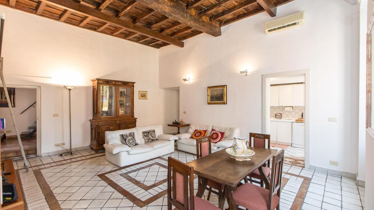 Monti Flat In Rome