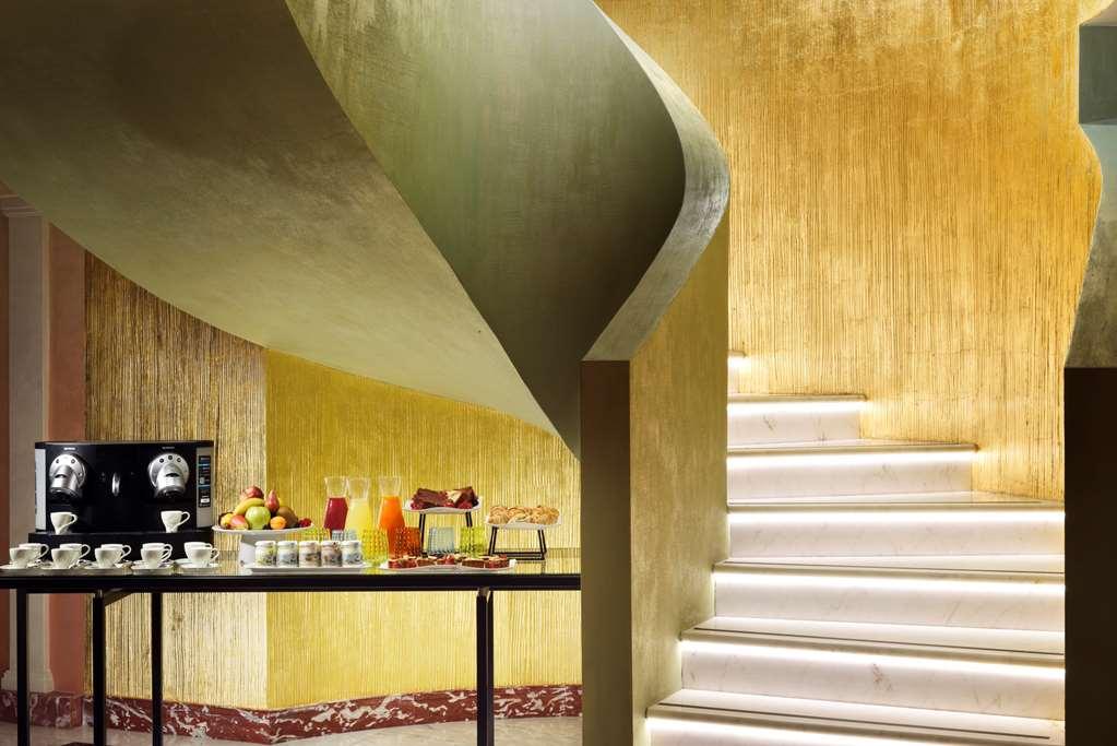 Hotel Leon's Place In