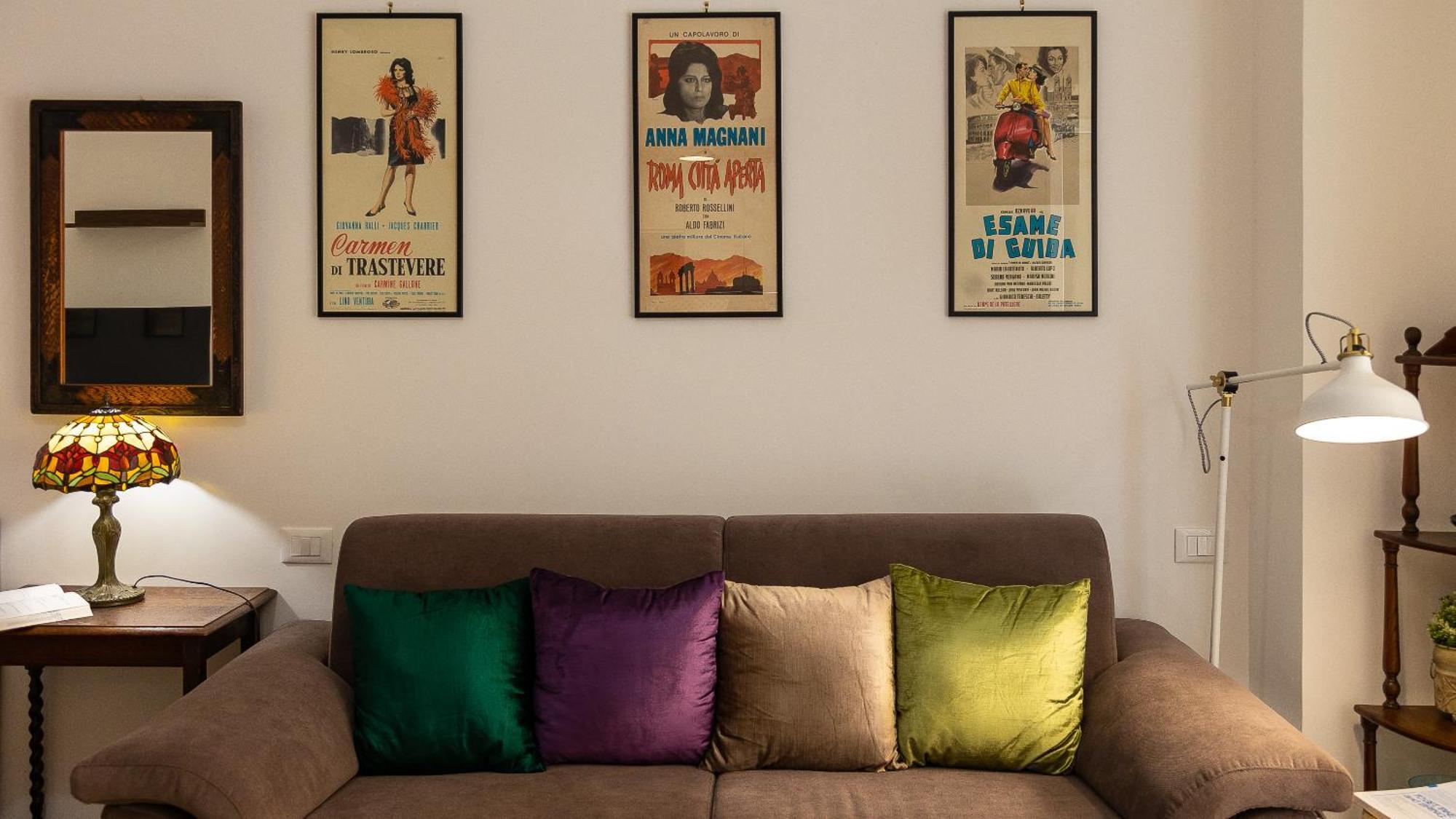 In - Annietta Apartment *