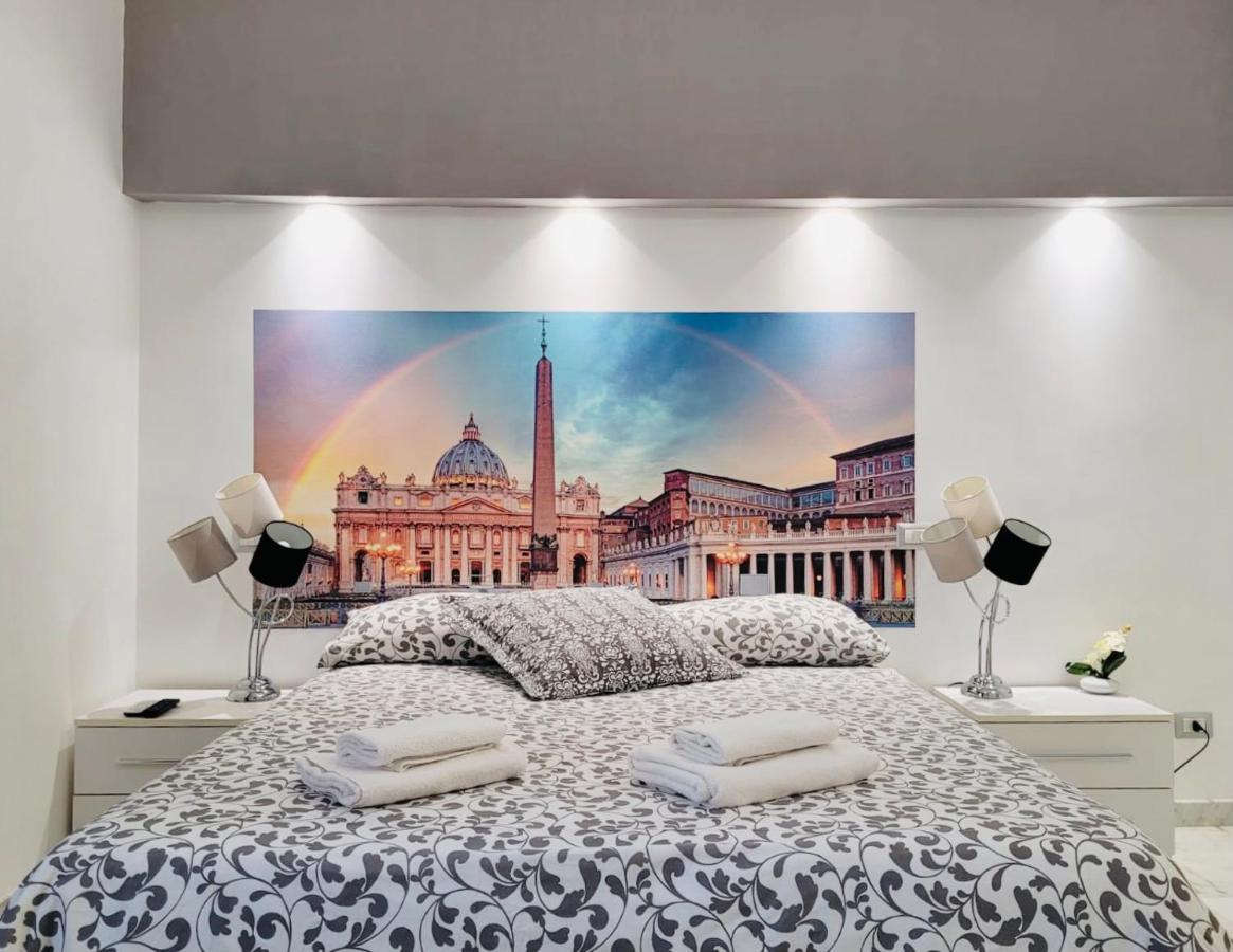 Vatican Inside Couette-café Rome