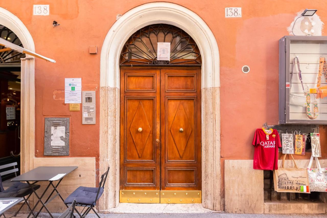 Appartement Spanish Square - Romedreamhome