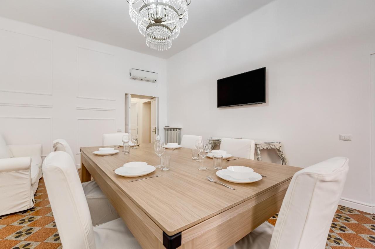 Appartement Spanish Square - Romedreamhome *