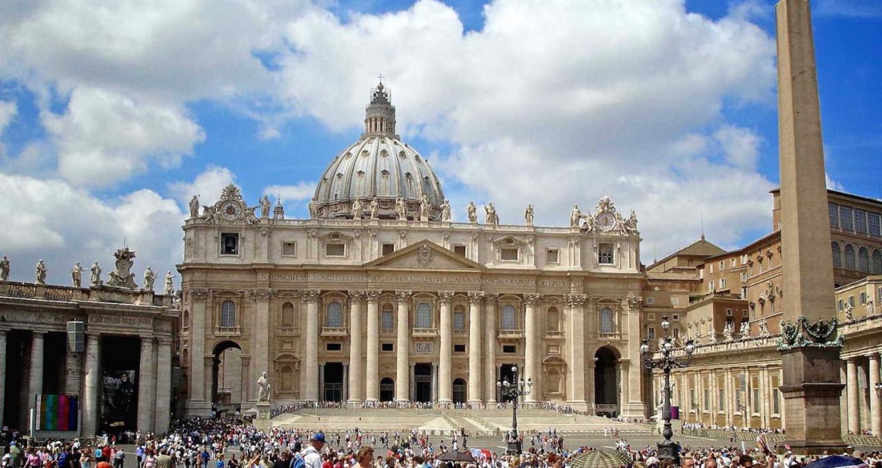 Vatican Inside *