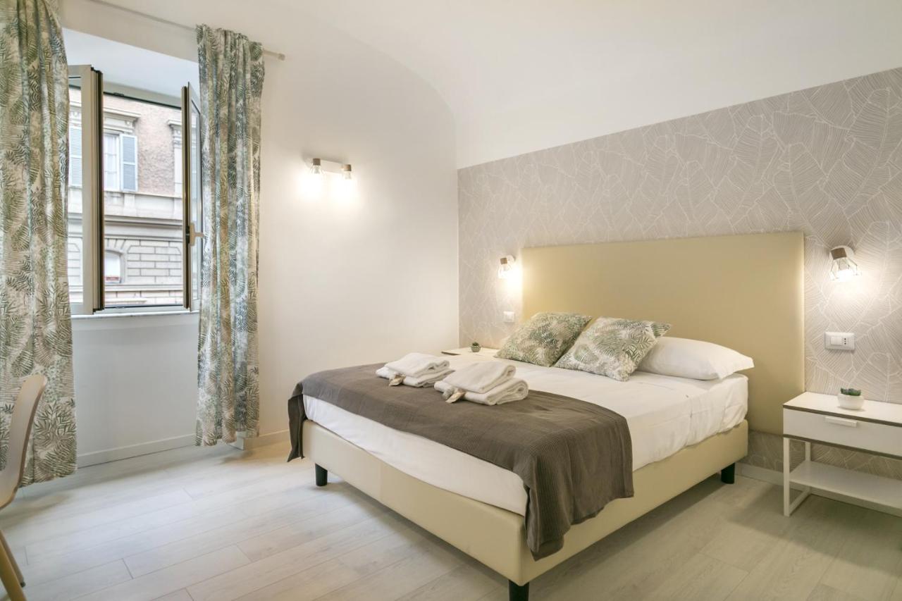 White Candia * Rome