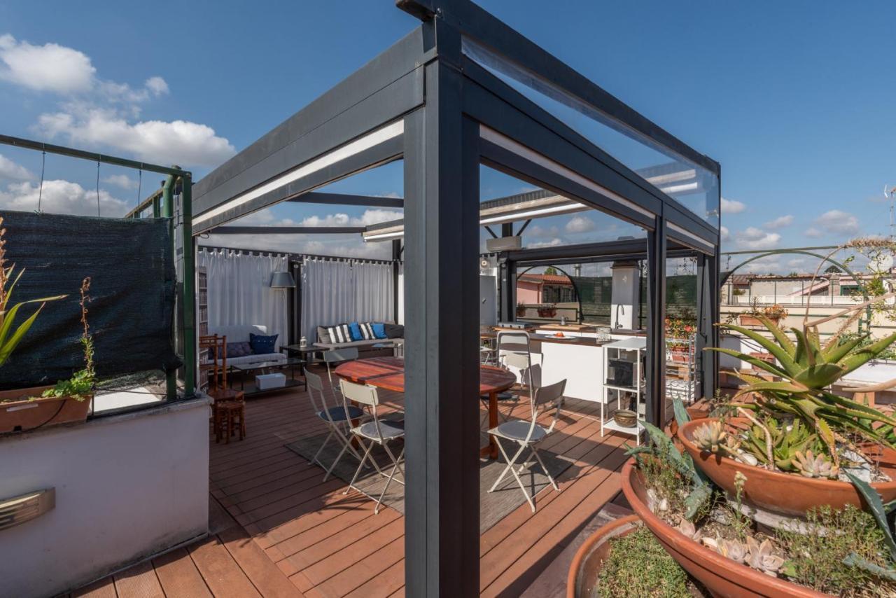 Roof Terrace Gleizer Saint Peter's Apartment
