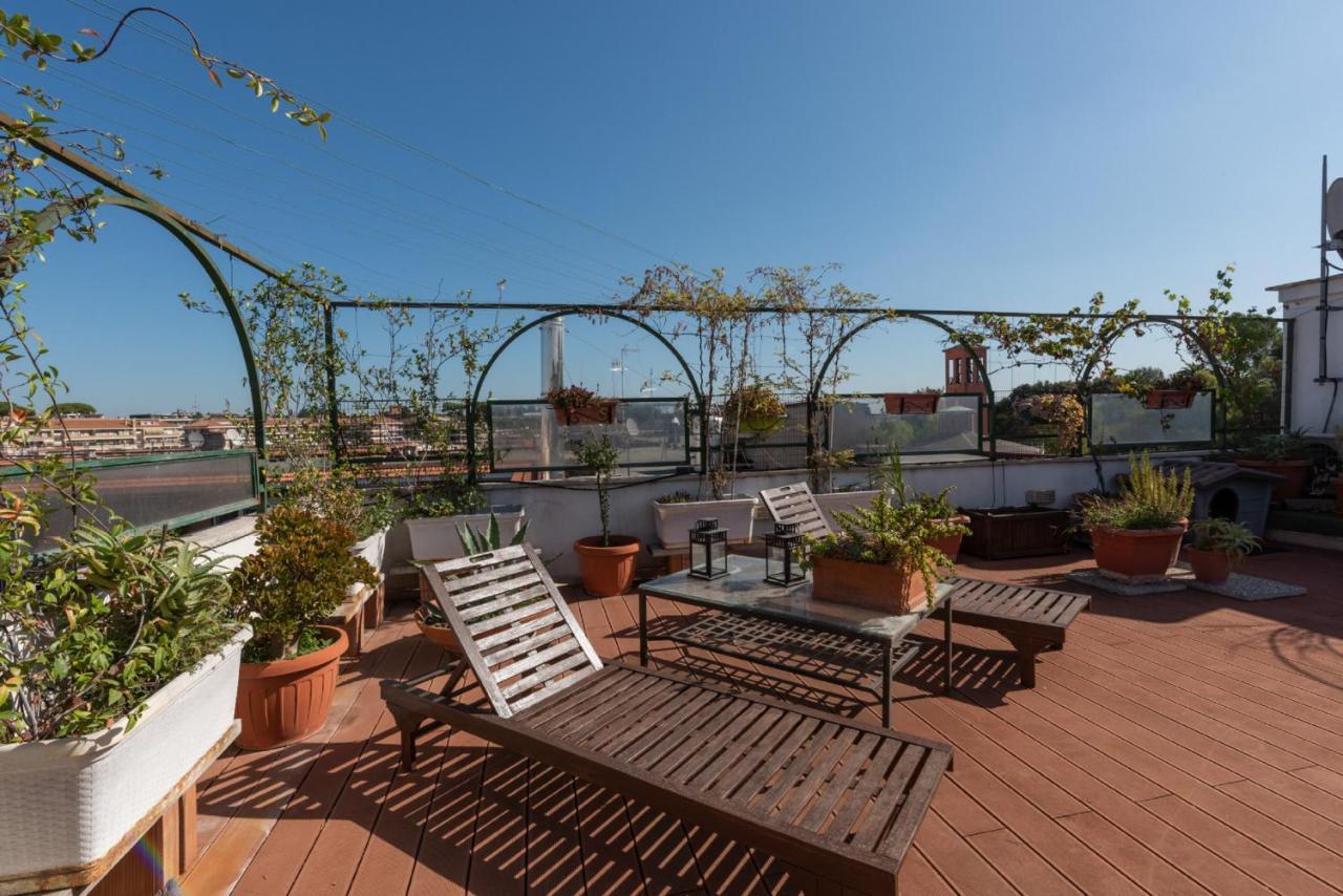 Apartment Roof Terrace Gleizer Saint Peter's Rome