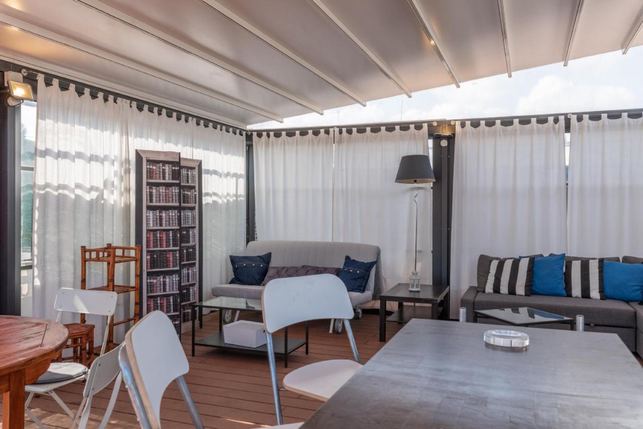 Roof Terrace Gleizer Saint Peter's Apartment *