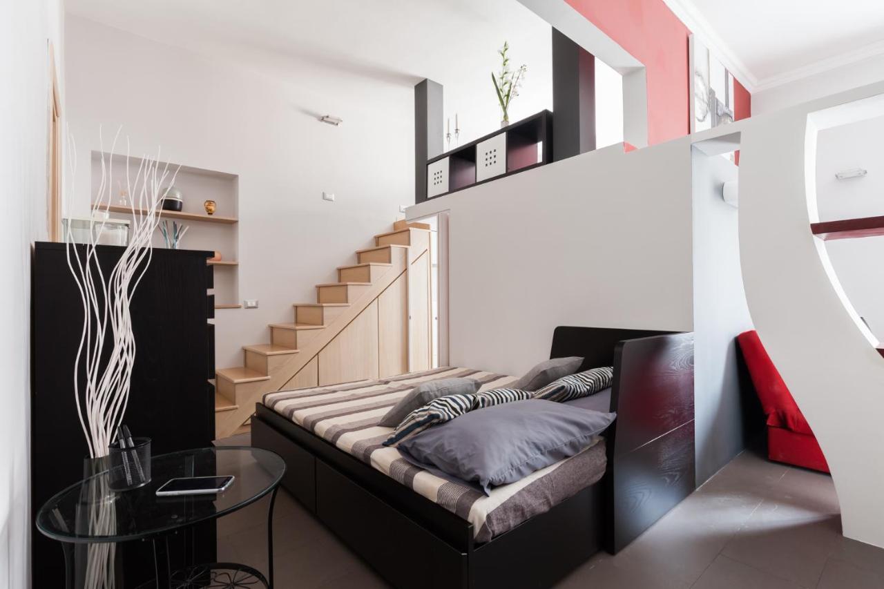 Apartment Homehouse Santamaura - San Pietro Rome