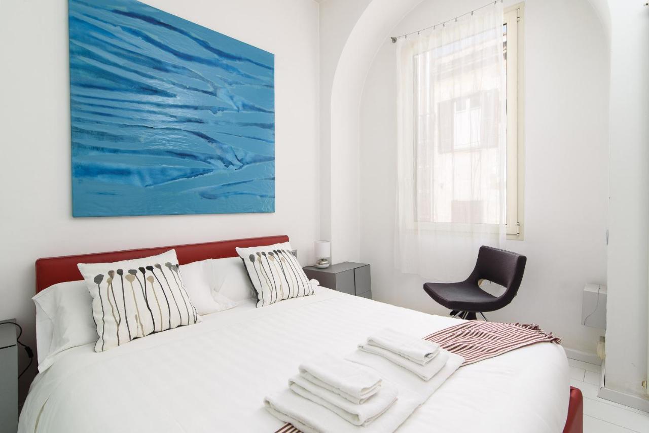 Apartment White Ostilia Rome