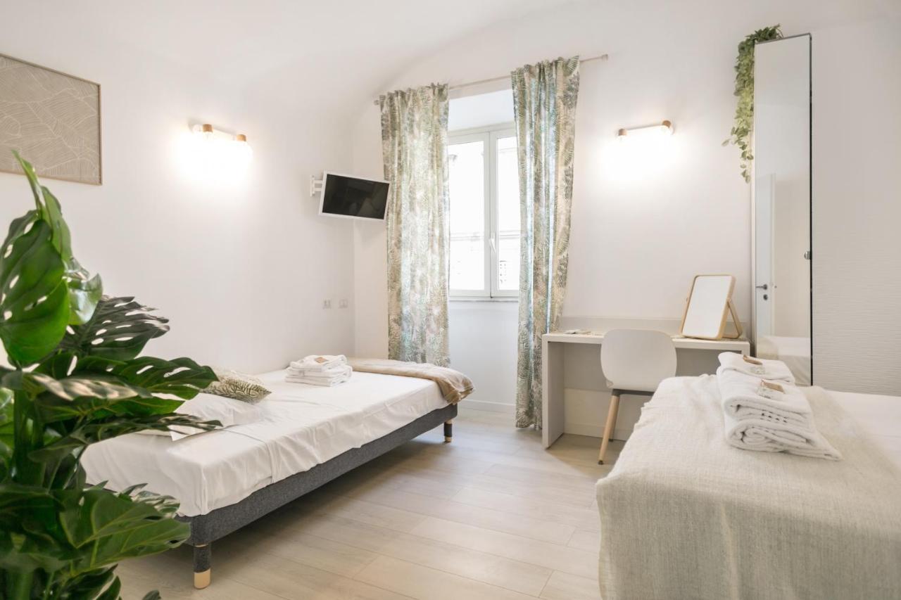 White Candia Bed & Breakfast