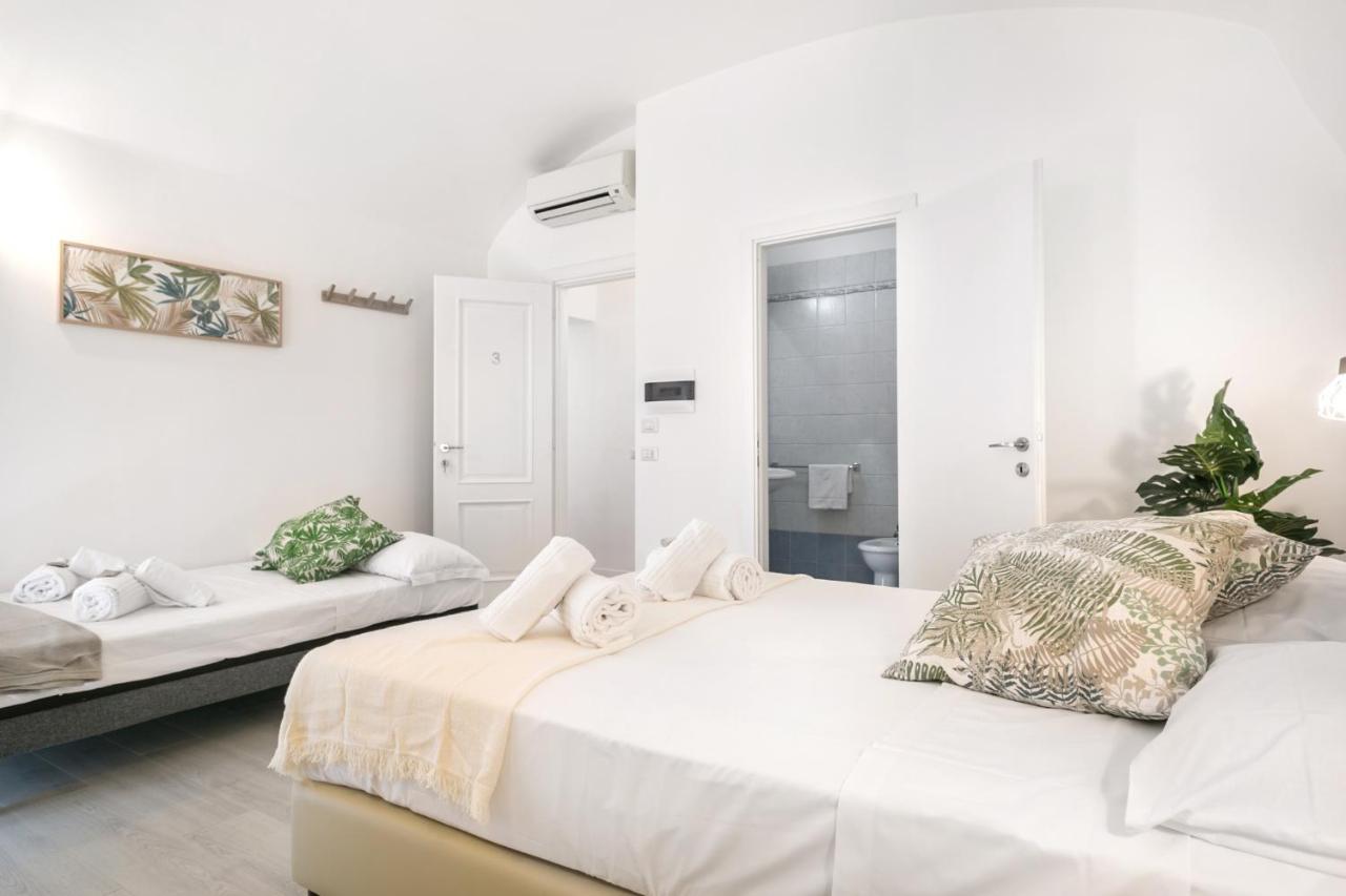 White Candia * Rome