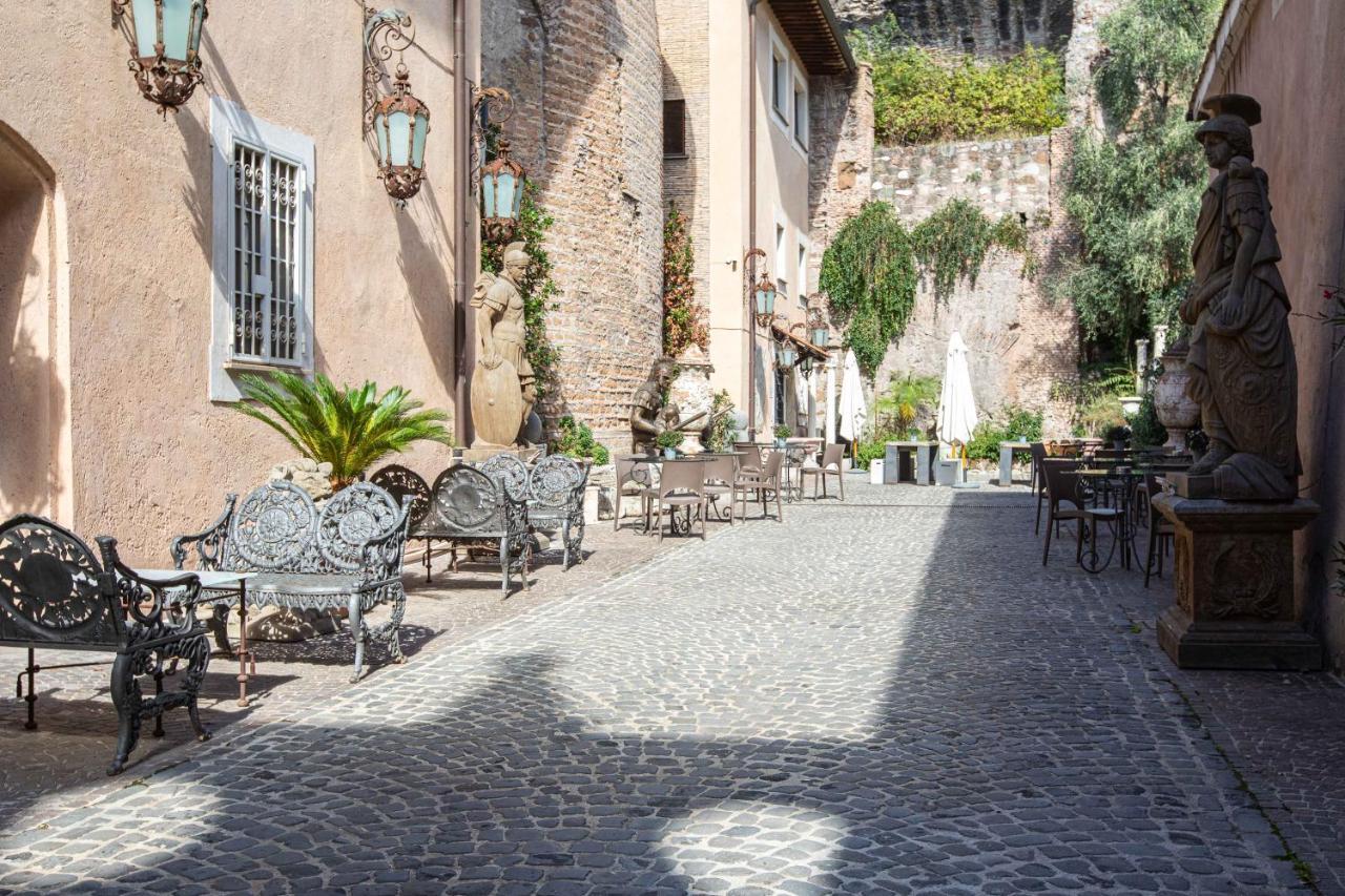 Il Monastero Collection