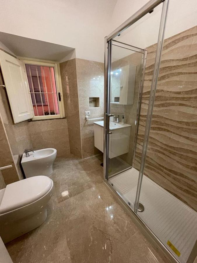 Domus Enea - Colosseo Termini Apartment