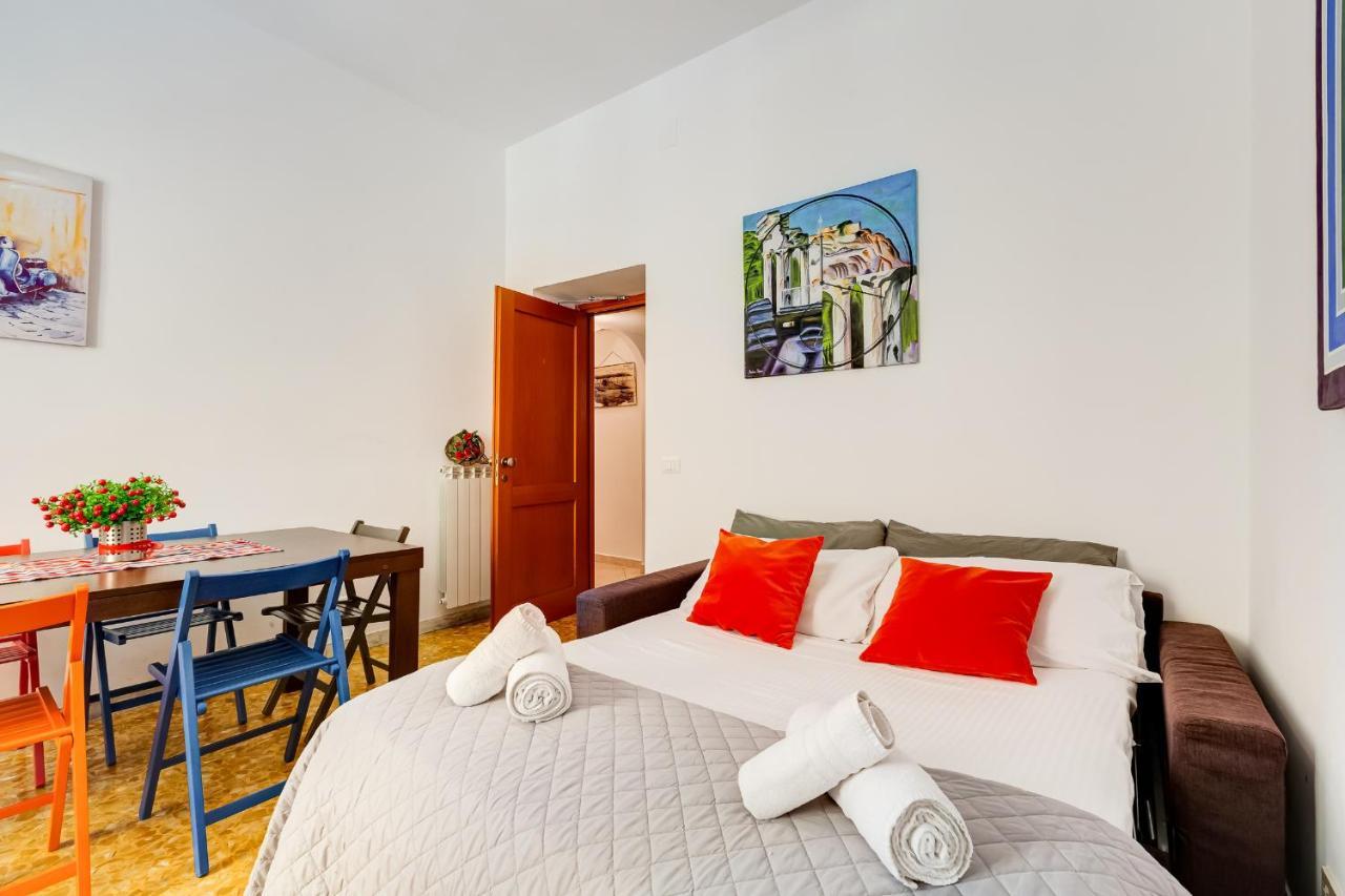 Appartement Tasso Street 102 *