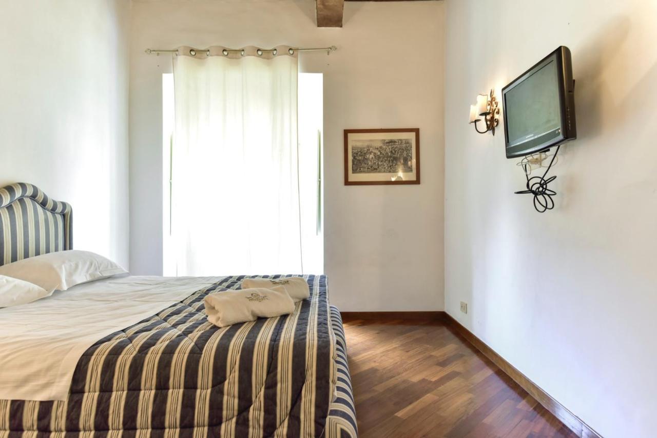 Plaza Collection Apartment