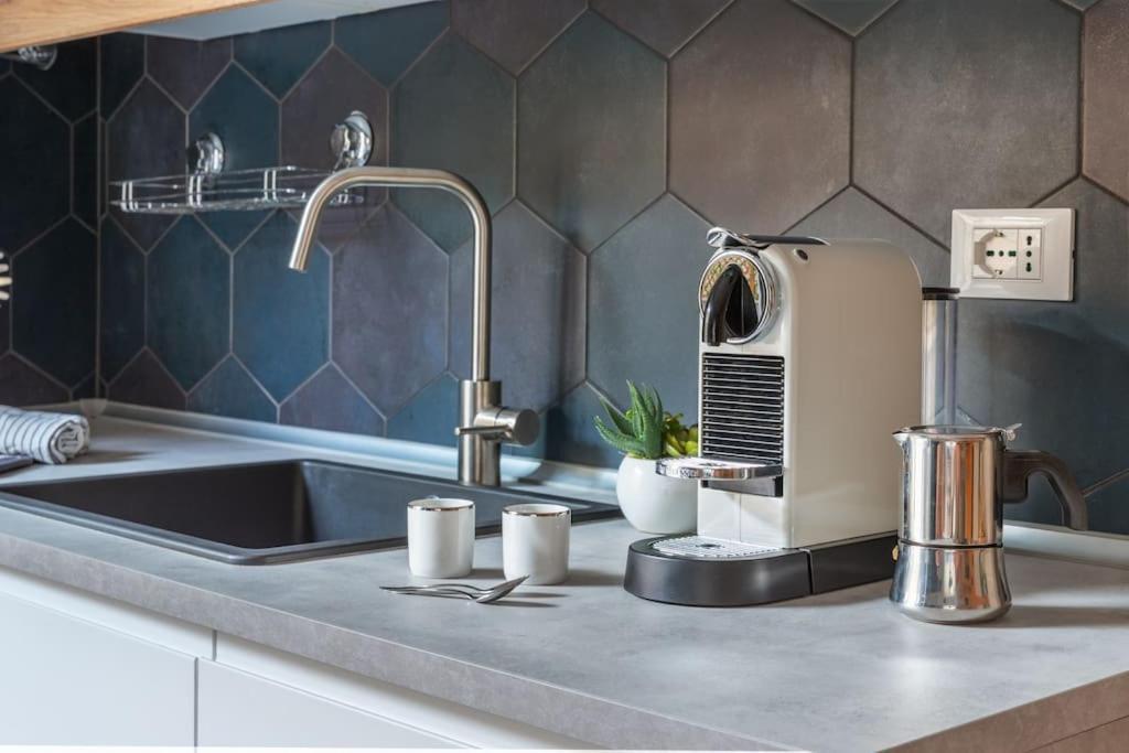 G&g Garden - Con Ampio Terrazzo Esterno By Followgreenhouserome Apartment