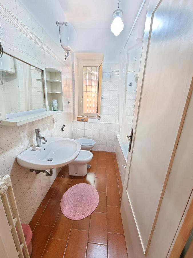 Lapo's Apartment's Apartment *