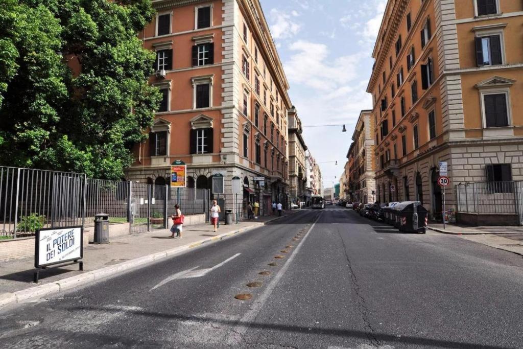 Flatinrome Termini 2 Grande Luminoso In Centro Appartement Rome