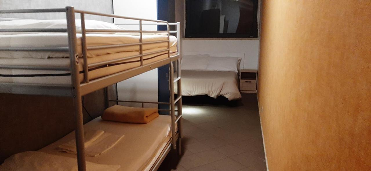 Hostel Youth Station *