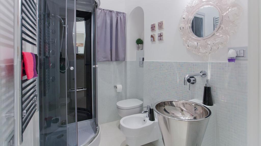 Consulta By In Roma